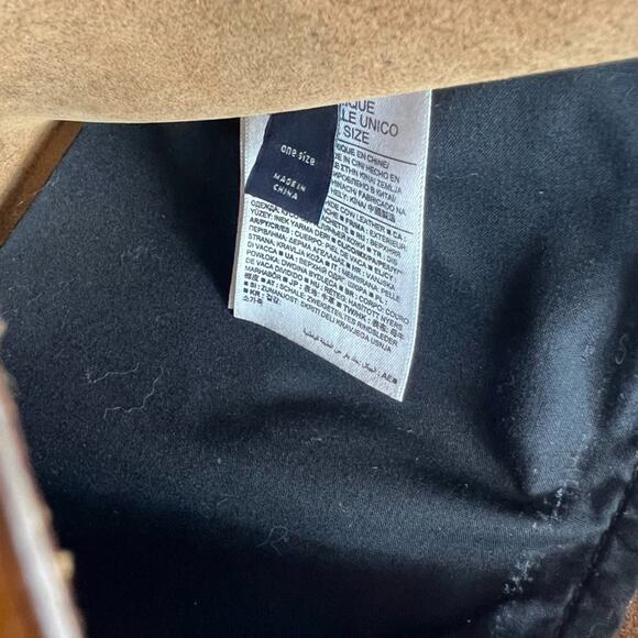 Gap Cognac Leather Crossbody W/ Dainty Bow NWOT - Picture 7 of 9